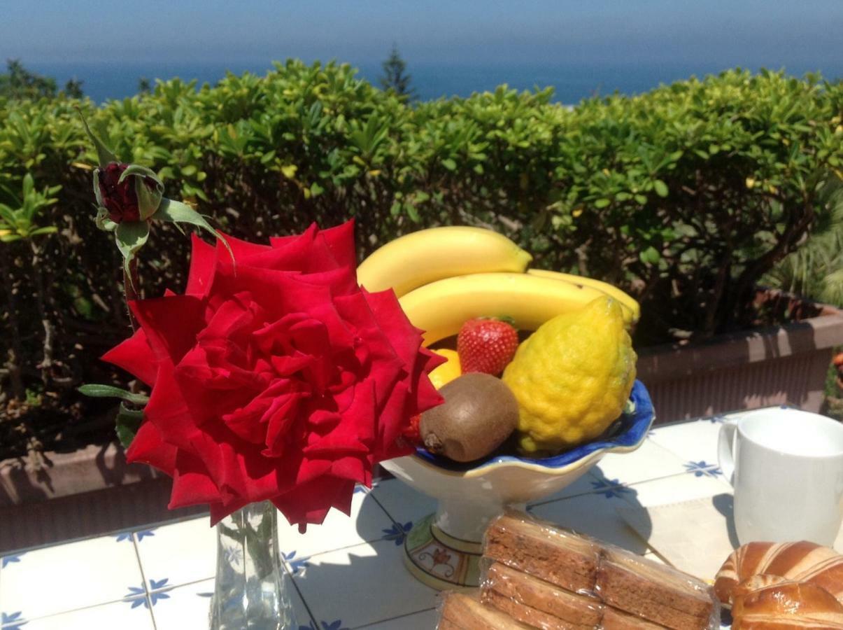 La Terrazzina Sul Tramonto Bed & Breakfast Forio  Exterior photo