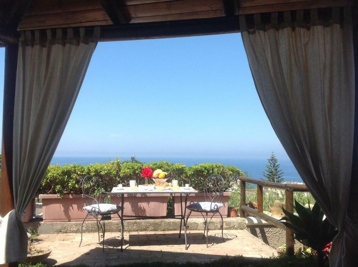 La Terrazzina Sul Tramonto Bed & Breakfast Forio  Exterior photo